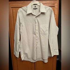 Men’s Cream Color with Light Brown stripes Preowned EUC